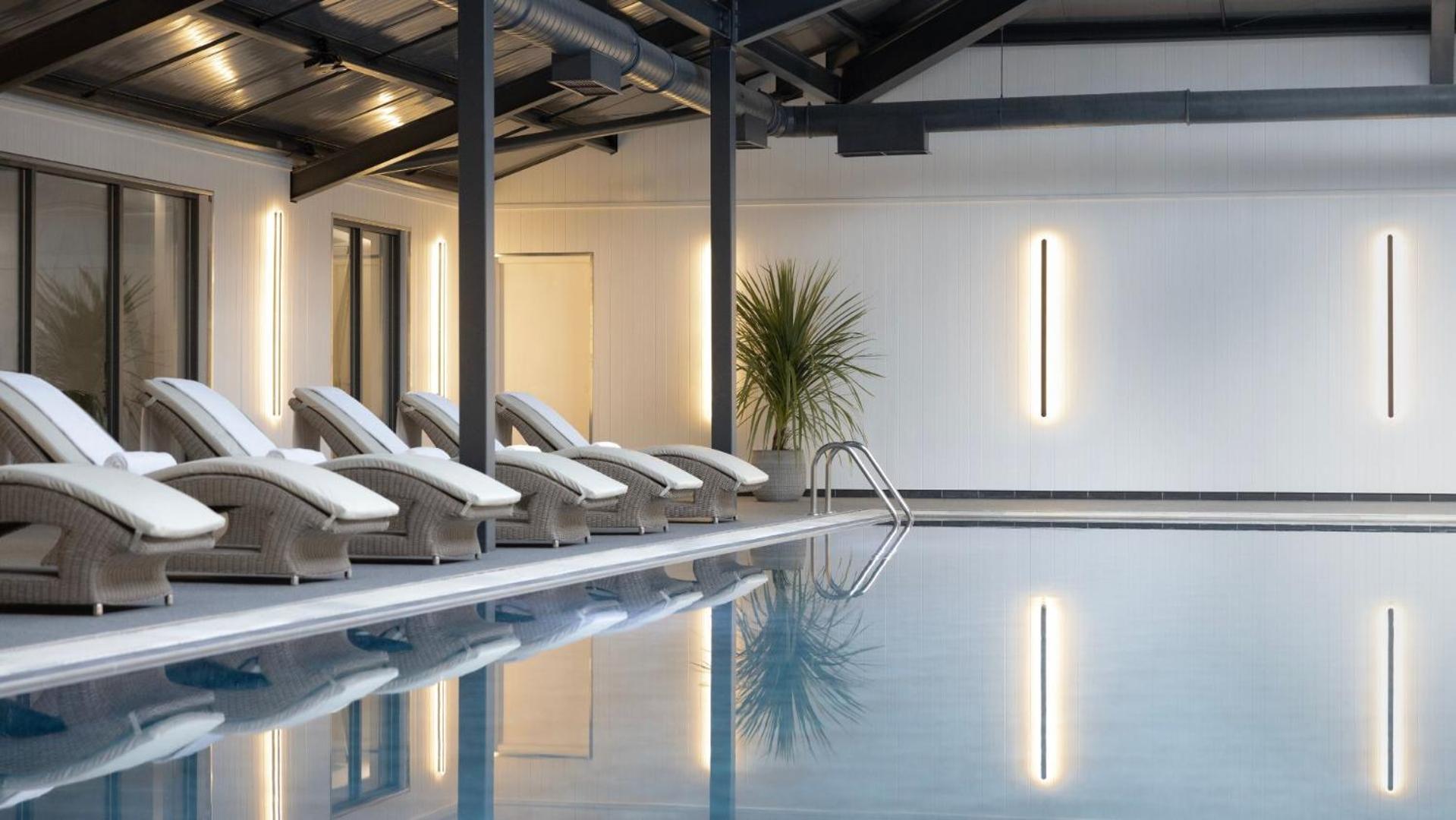 בישופטון Mar Hall Golf & Spa Resort מראה חיצוני תמונה The swimming pool at the hotel